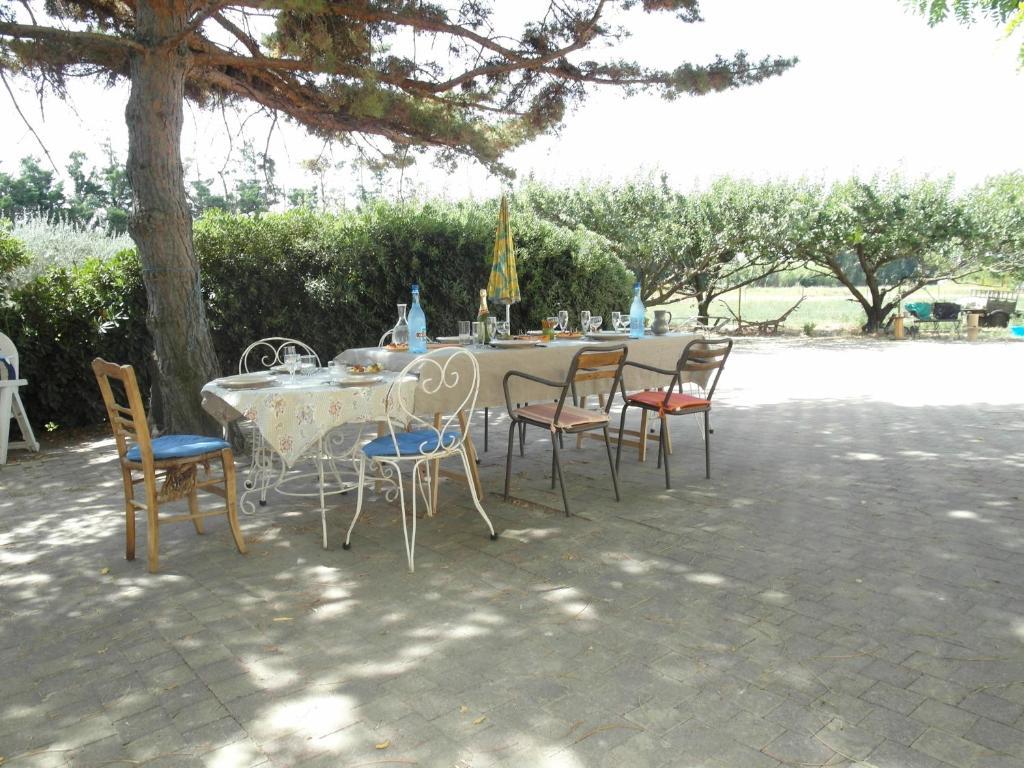Mas Moineau Bed & Breakfast Mézoargues Eksteriør bilde